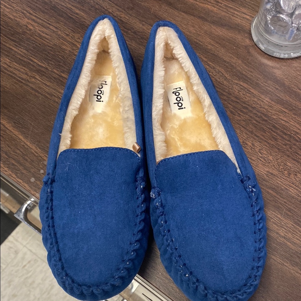 Blue Floopi Suede Moccasin Slippers. New without tags